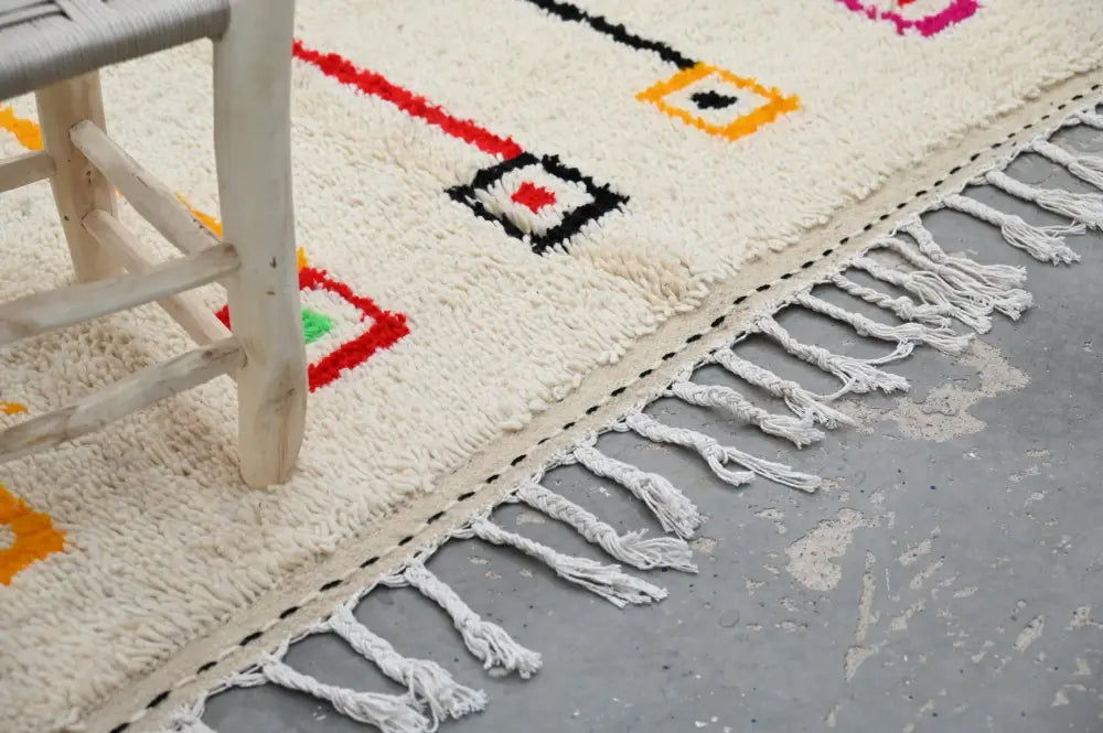 Handmade moroccan azilal rug beige geometric bedroom carpet