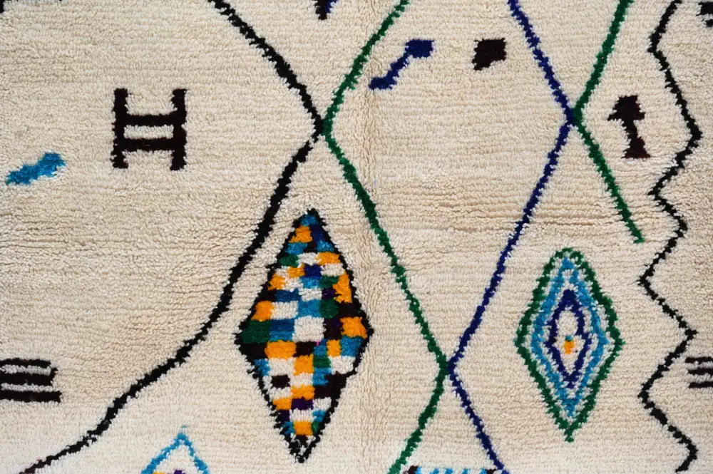 Handmade moroccan azilal rug beige geometric bedroom decor