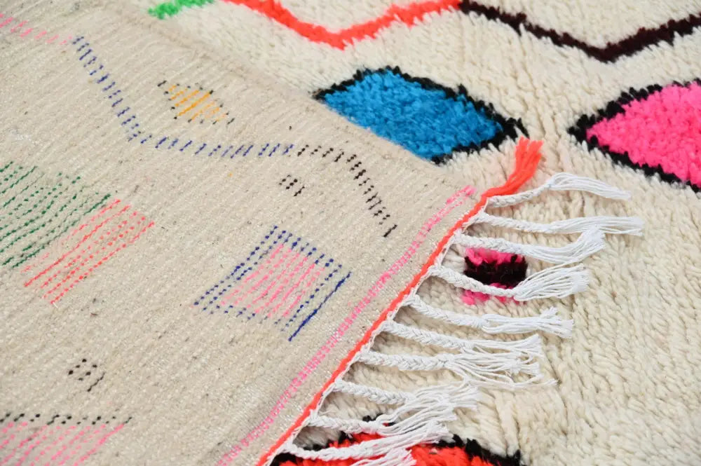 Handmade beige geometric azilal rug 250x160cm living room decor