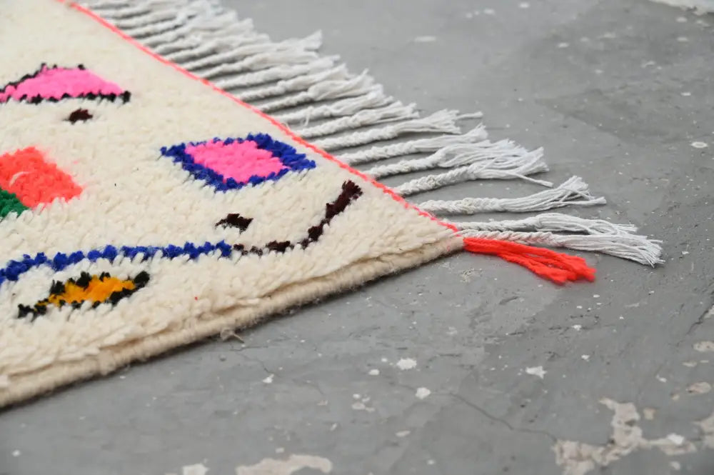 Handmade beige geometric azilal rug 250x160cm living room decor