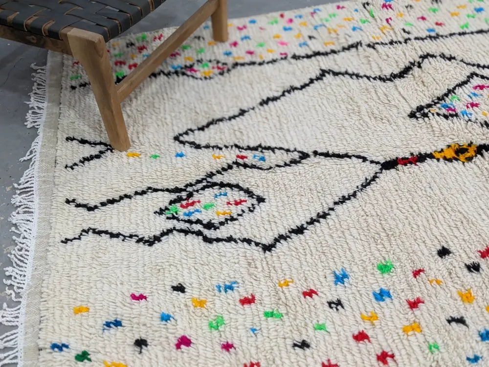 Handwoven moroccan azilal rug cream & black living room carpet