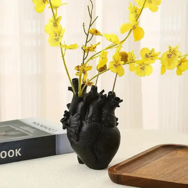 Anatomical heart shape resin vase set living room decor
