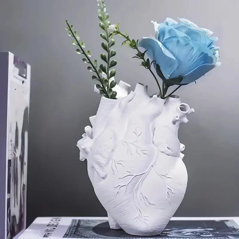 Anatomical heart shape resin vase set living room decor