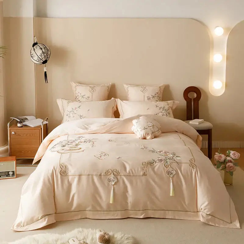 Luxe flowers cream egyptian cotton bedding set bedroom tassels