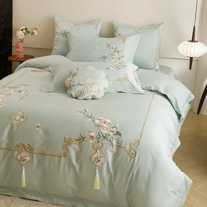 Luxe flowers cream egyptian cotton bedding set bedroom tassels