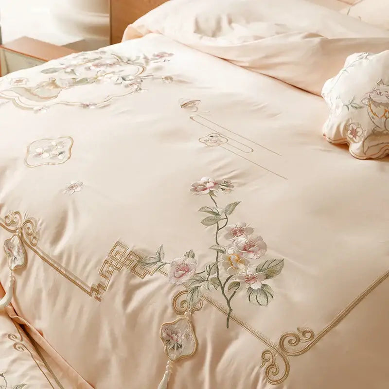 Luxe flowers cream egyptian cotton bedding set bedroom tassels