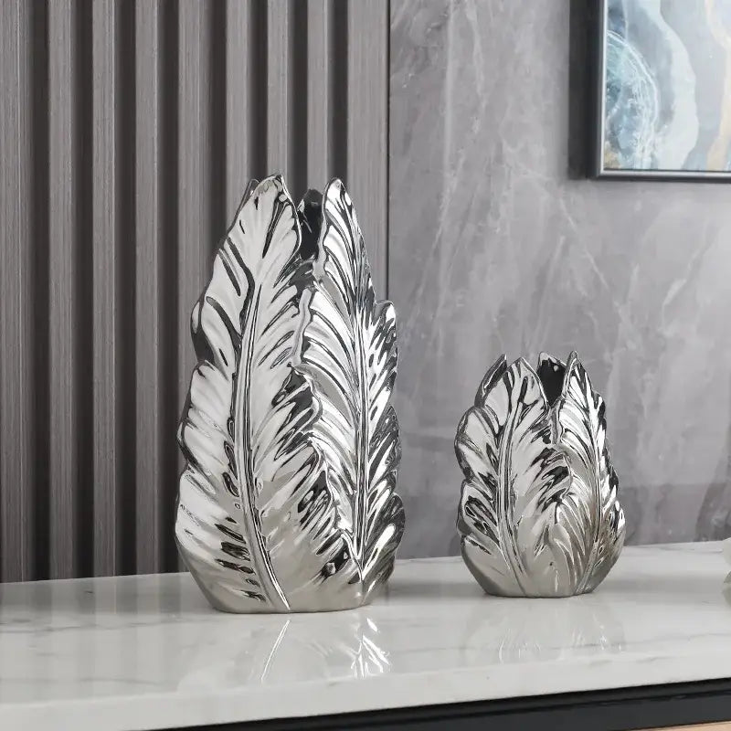 Luxurious gold ceramic feather vase white & gold living room decor