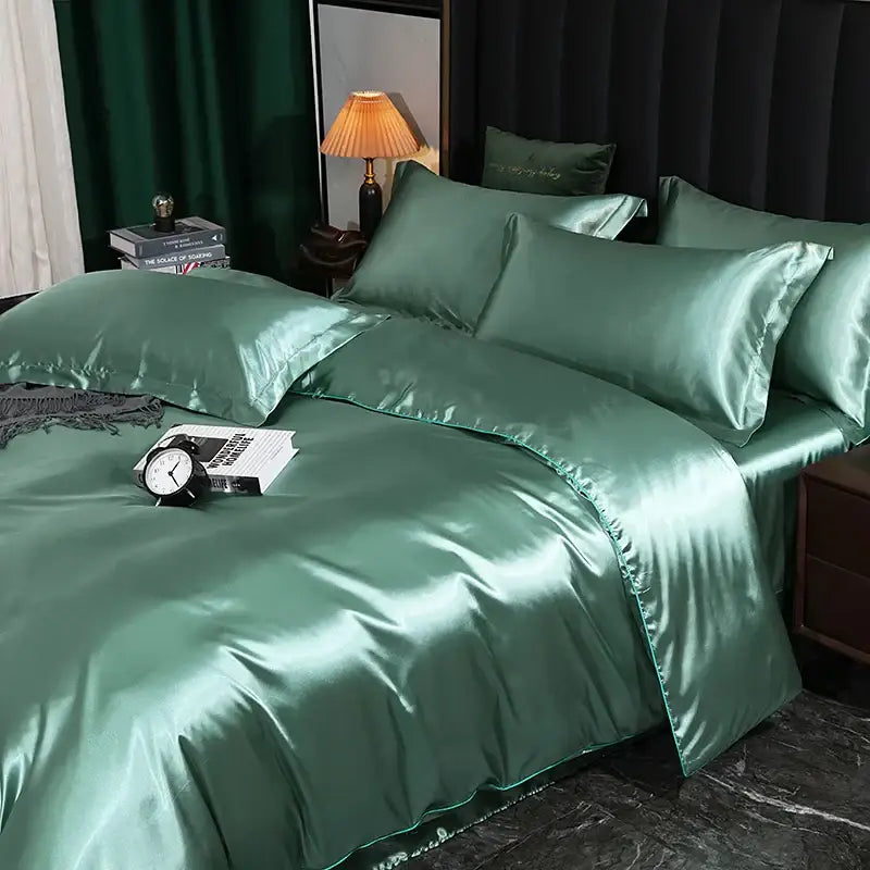 Luxurious crimson satin bedding set – bedroom duvet cover and sheets