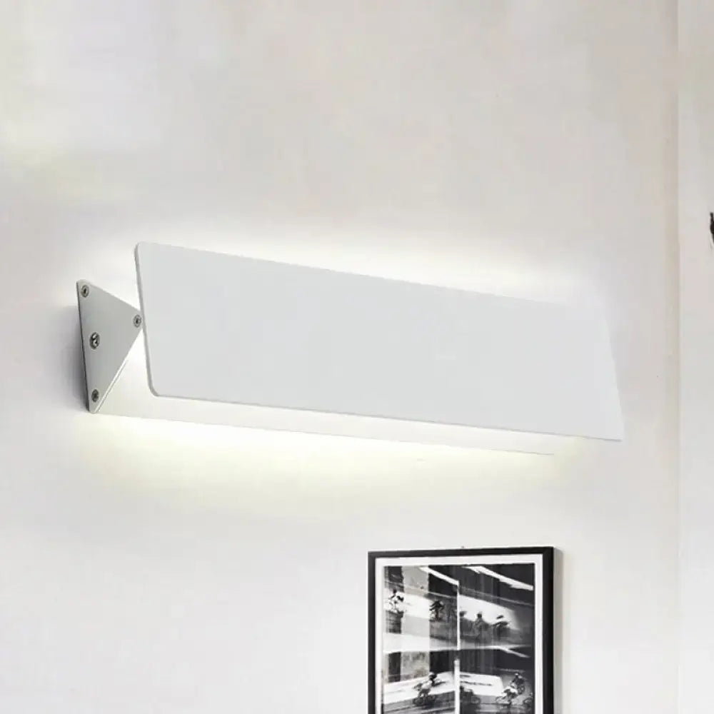 Modern white linear led wall light outdoor direct wired electric