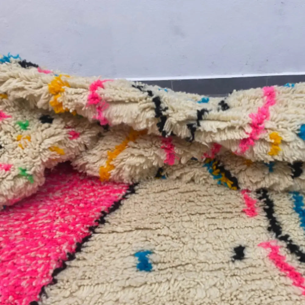 Handmade azilal rug beige geometric bedroom moroccan decor