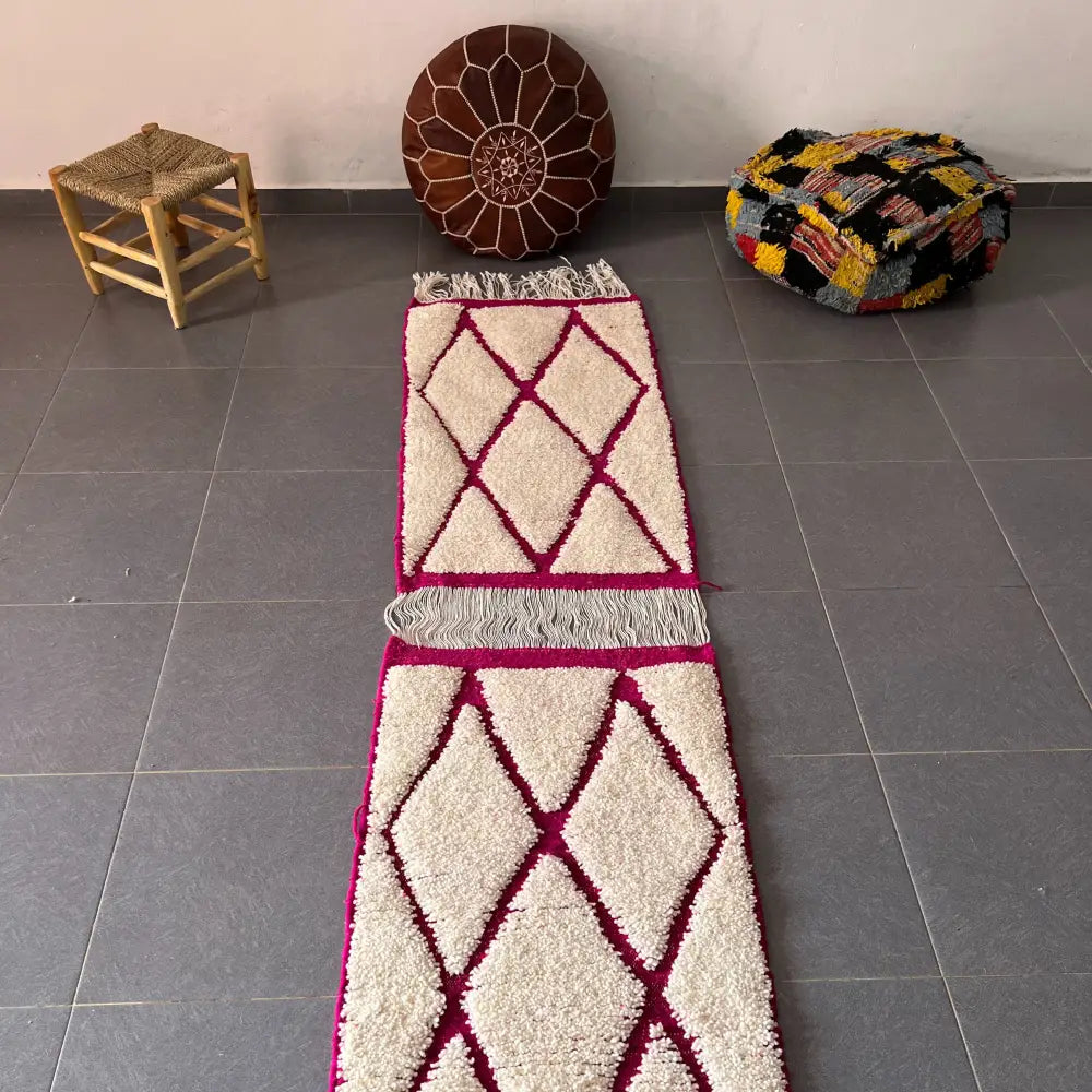 Handmade moroccan beni ouarain rug cream & magenta bedroom decor