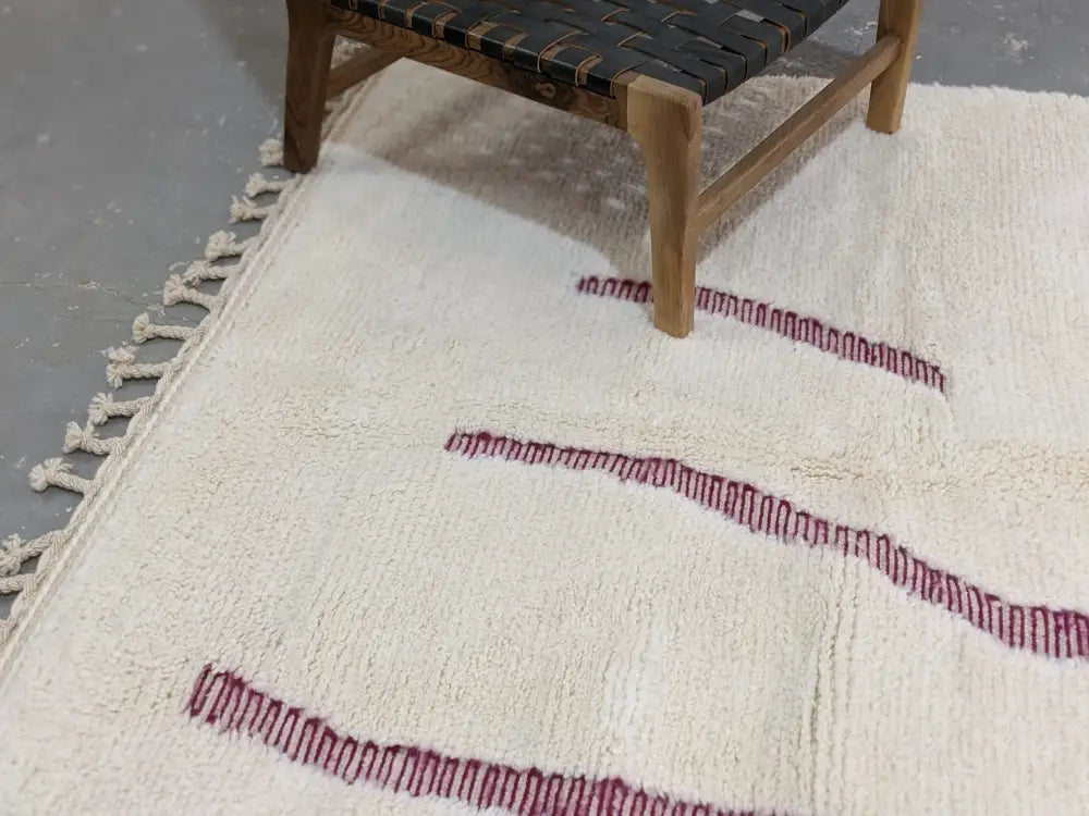 Handmade beni ouarain beige & rust rug bedroom moroccan decor