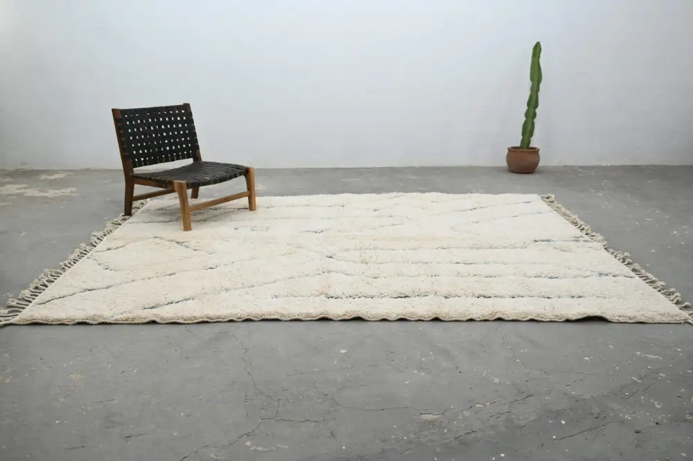 Handmade beni ouarain cream & blue rug bedroom moroccan wool decor