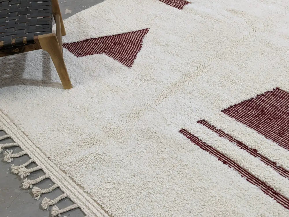 Handmade beige & rust beni ouarain rug bedroom moroccan decor