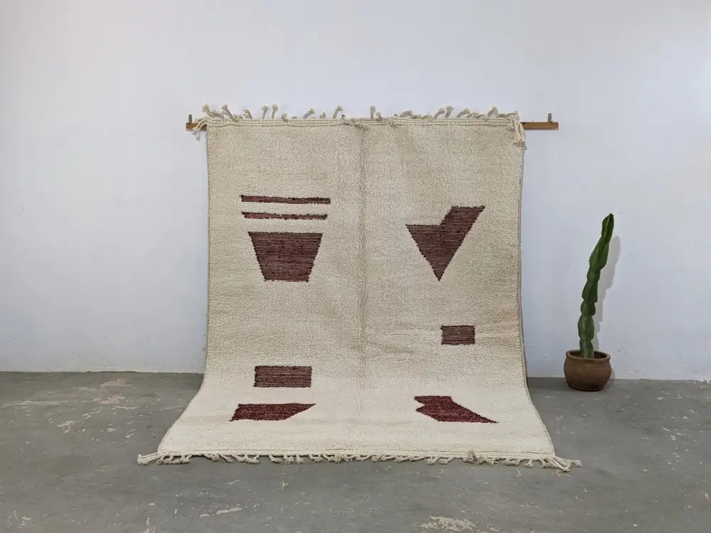 Handmade beige & rust beni ouarain rug bedroom moroccan decor