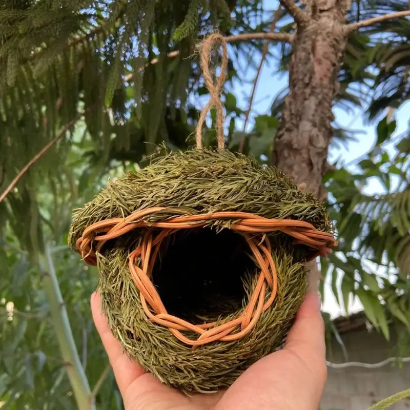 Handwoven natural grass parrot nest outdoor garden bird cage