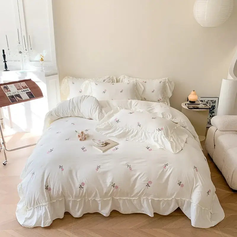 Princess white rose embroidered duvet set bedroom ruffled bedding