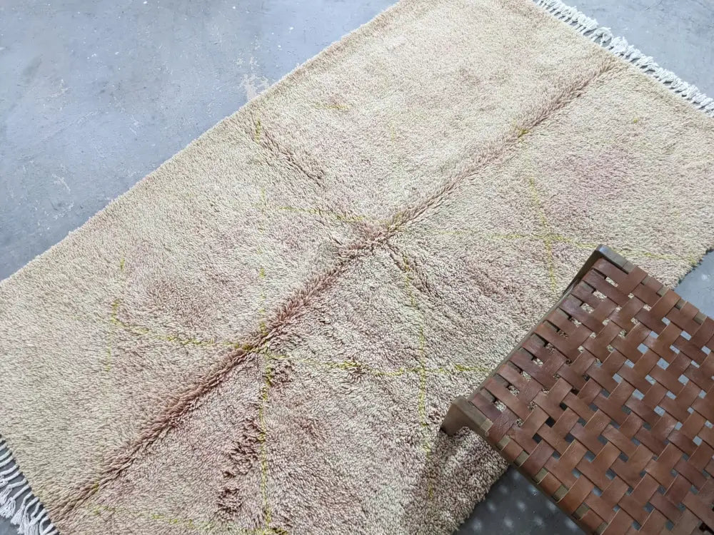 Plush beige beni ouarain wool rug bedroom fringed carpet