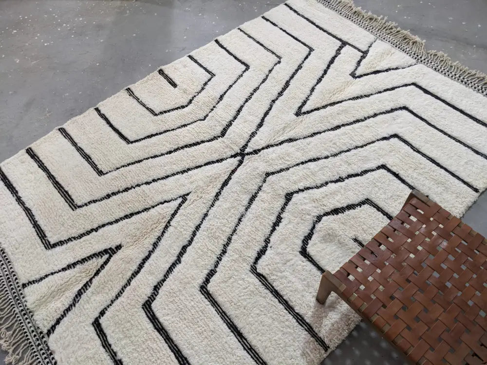 Beni ouarain cream and black geometric rug bedroom decor