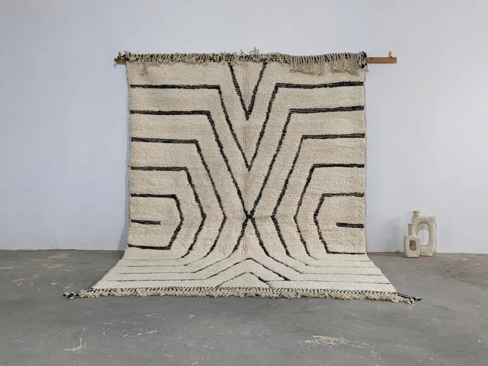 Beni ouarain cream and black geometric rug bedroom decor