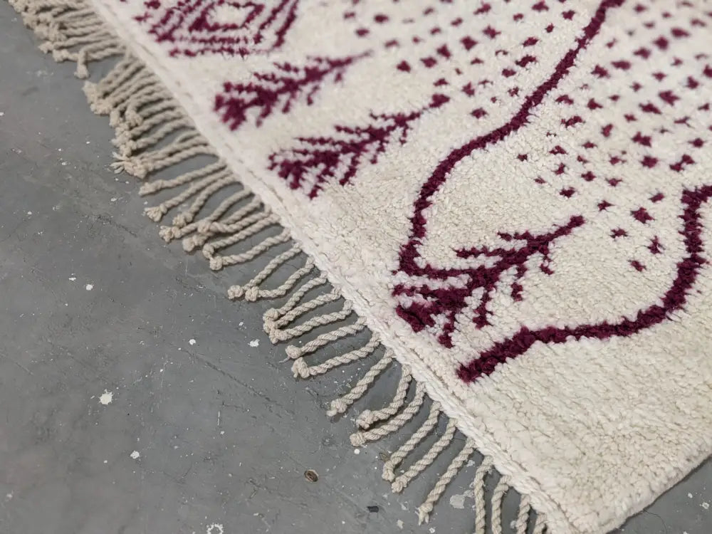 Traditional beige & burgundy beni ouarain rug bedroom wool decor