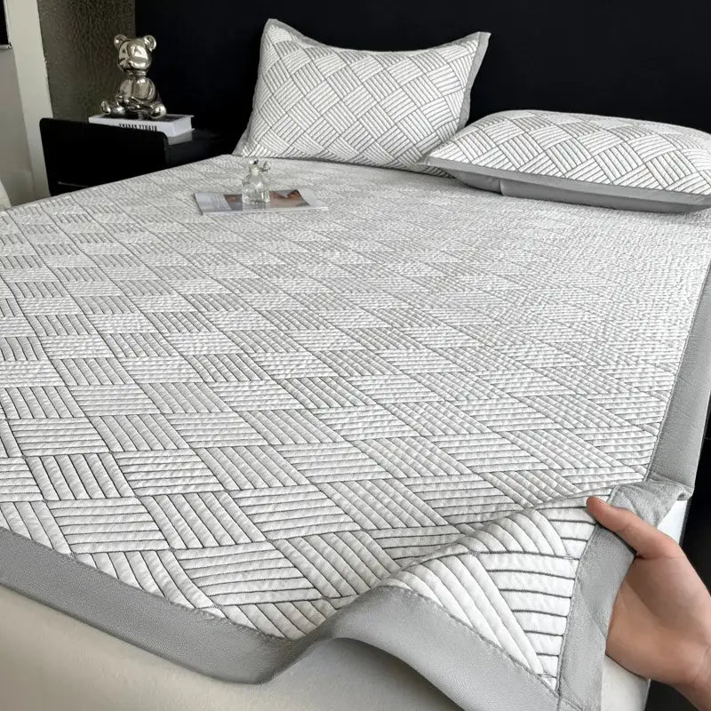 DecorBites™ Cooling Ice Bean Mesh Embroidered Maternal Child Grade Soft Mattress