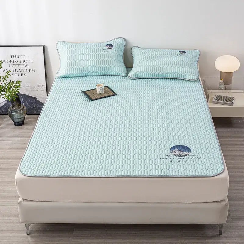DecorBites™ Cooling Latex Bed Mat Set - Thick Summer Quilted Matress Pad & Pillowcases