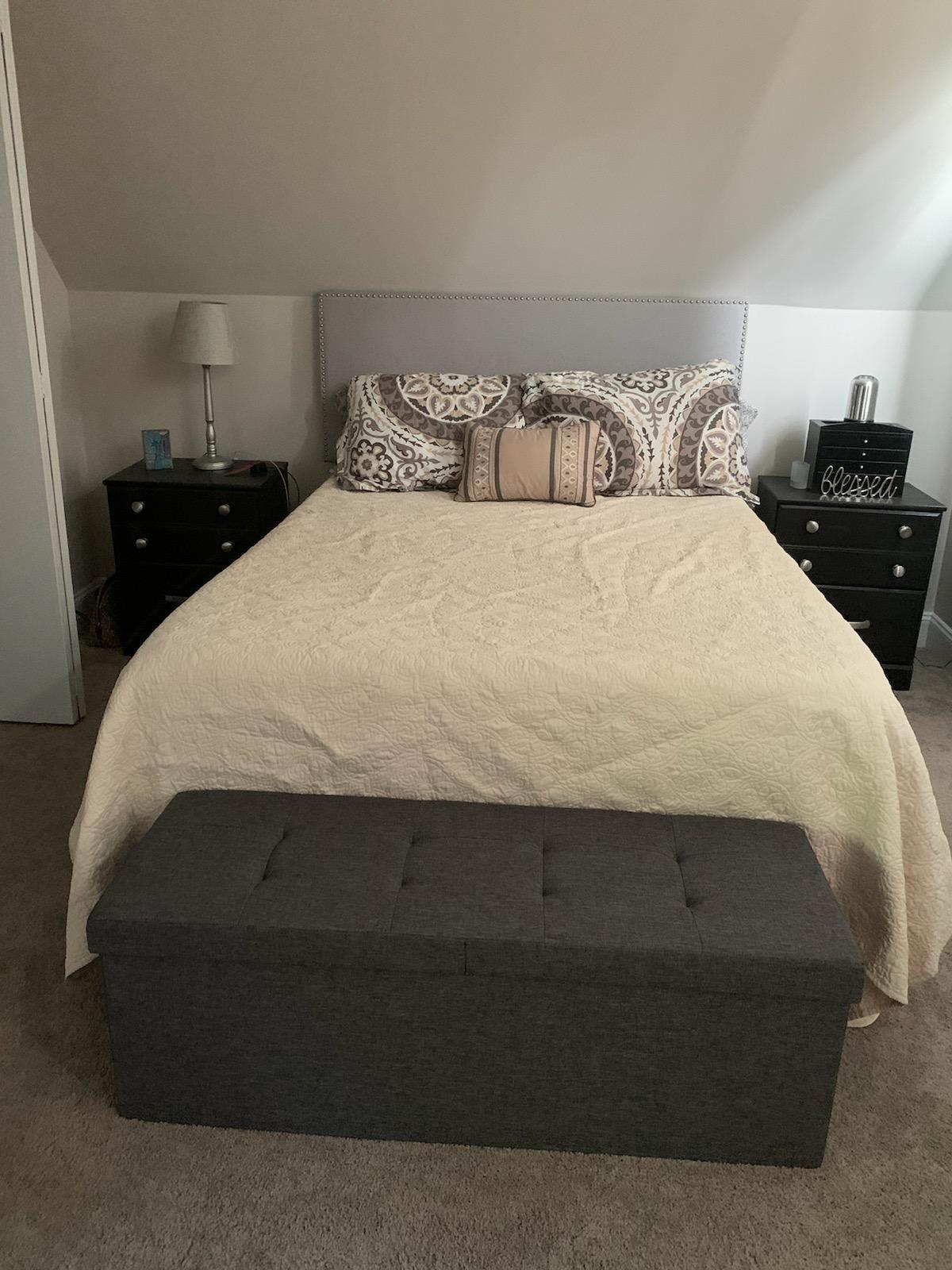 Folding Ottoman, Storage Bench with Flip-up Lid, 21.1 Gal Capacity, Padded Seat, 29.9 x 15 x 15 Inches