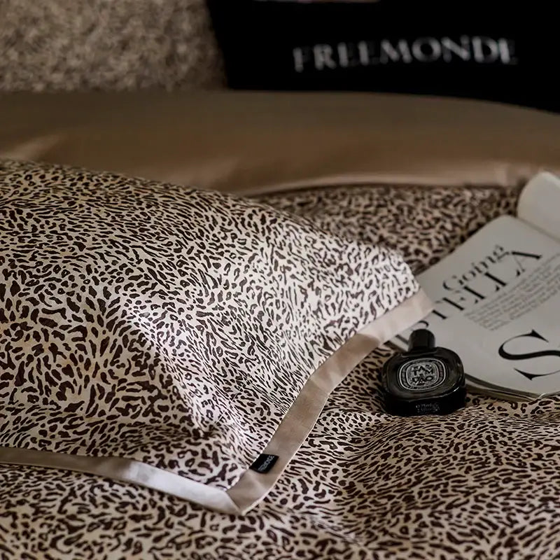 Leopard luxury bedding set beige & black satin bedroom duvet cover