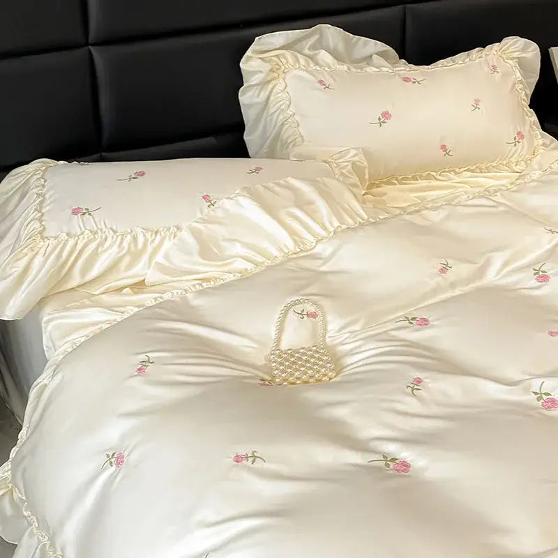 Luxury cream & pink ice silk floral bedding sets bedroom duvet set