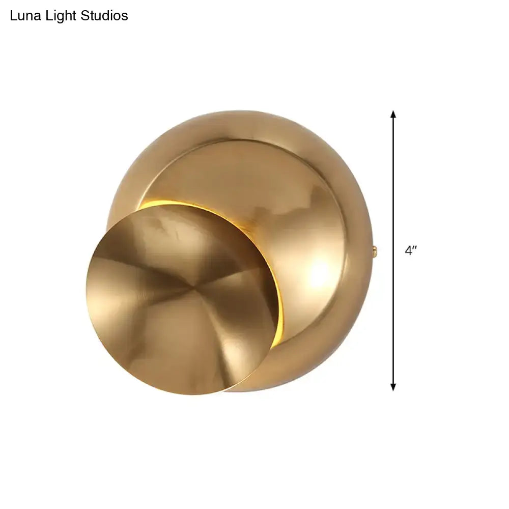 Minimalist black & white circular led wall lamp for stairway