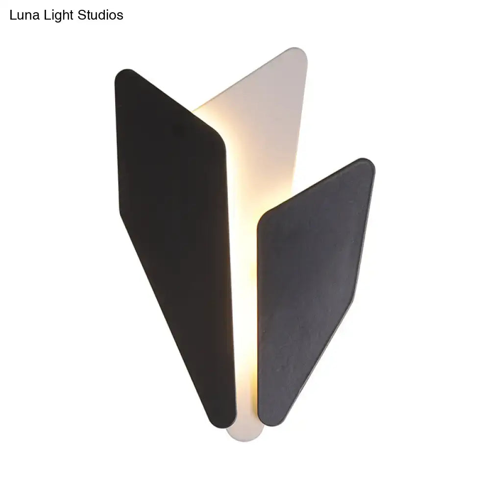 Modern black and white geometric wall light fixture – living room