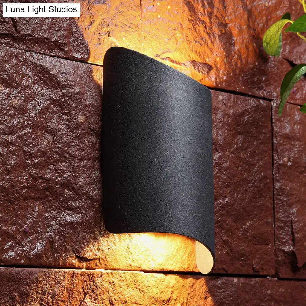 Modern black curved led wall lamp yard outdoor light