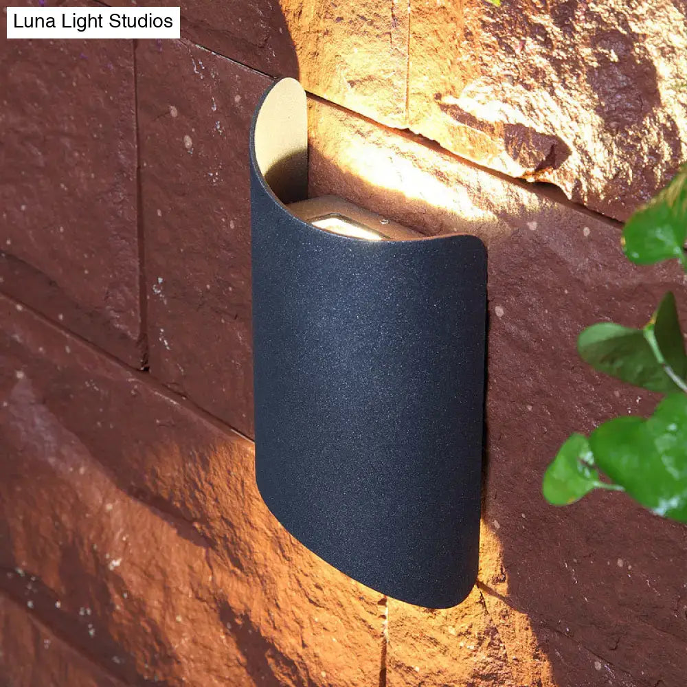 Modern black curved led wall lamp yard outdoor light