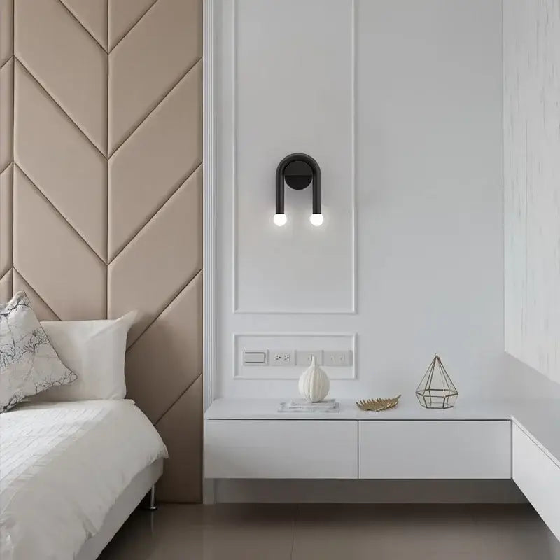 Modern black u-shape led wall lamp bedroom sconce with spherical bulbs