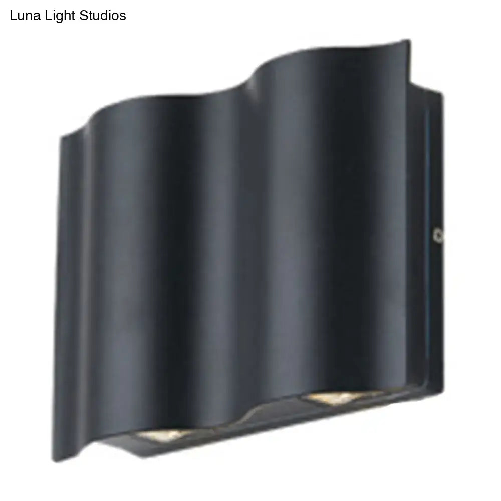 Modern black wavy metal shade wall light – patio warm white light