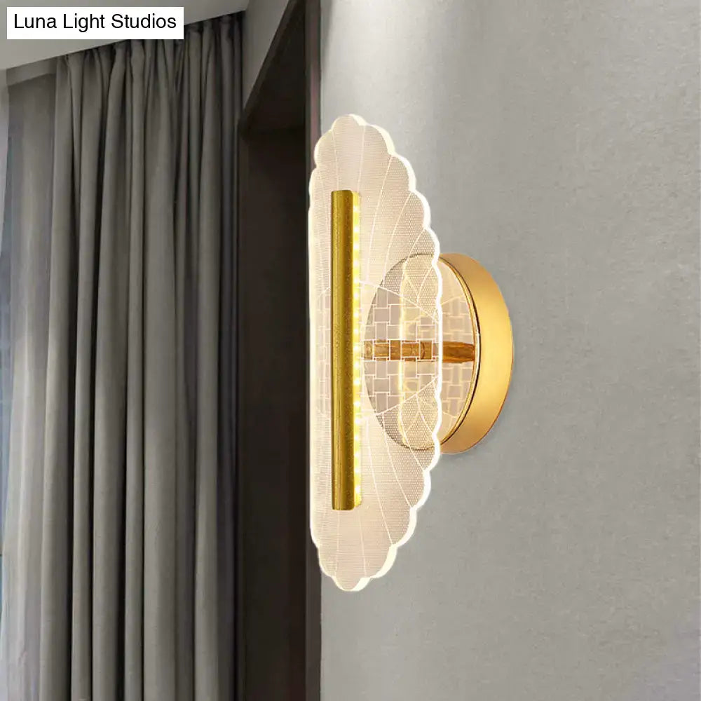Modern geometric gold sconce light – living room grid pattern