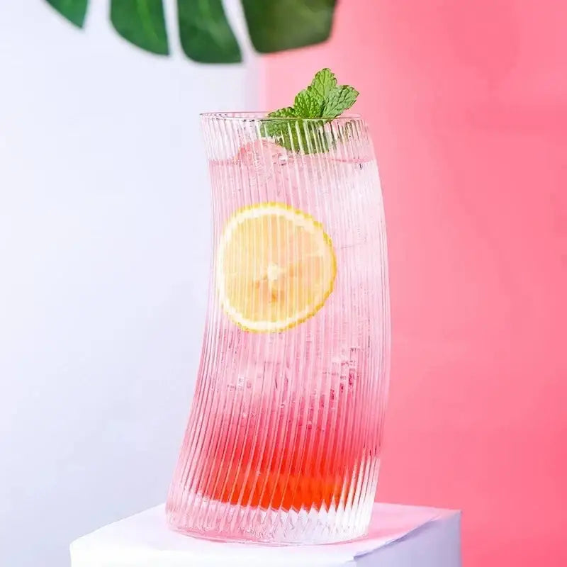 Modern ribbed sail-shaped glass cups dining room tumblers