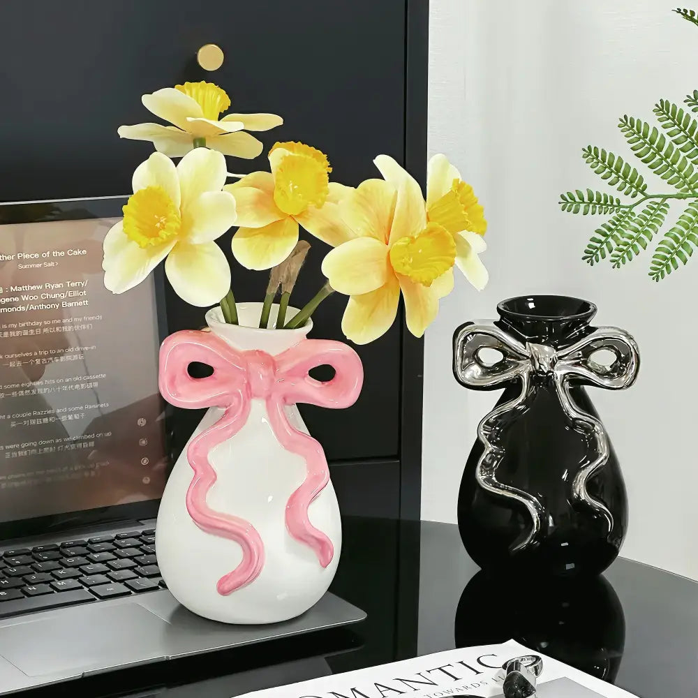 DecorBites™ 3D Ribbon Ceramic Vase with Cute Bow - Home Floral Decoration