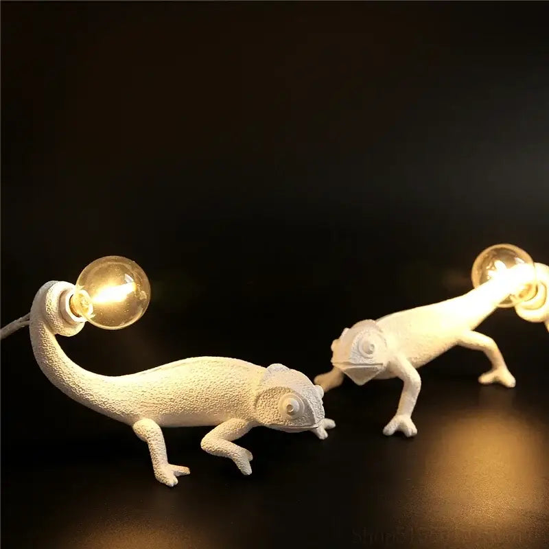Modern white resin chameleon led table lamp for bedroom reading