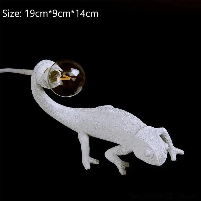 Modern white resin chameleon led table lamp for bedroom reading