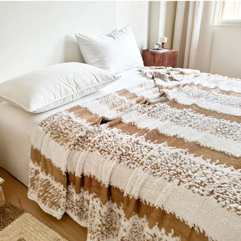 DecorBites™ Cationic Jacquard Blanket | Lightweight Spring/Autumn Sofa Cover | Comfortable Home Decor