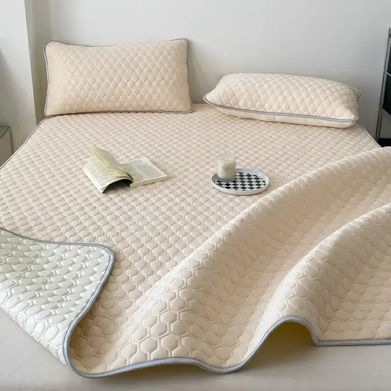 Quilted light green decorbites cooling mat bedroom bedding set