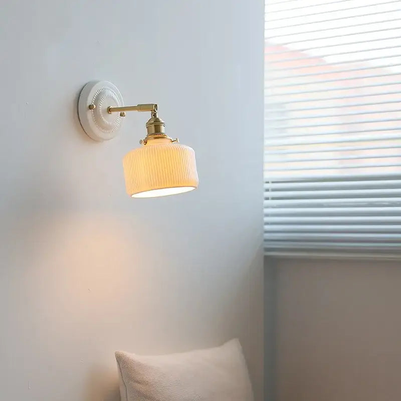 Vintage ceramic and brass wall sconce light bedroom pull chain